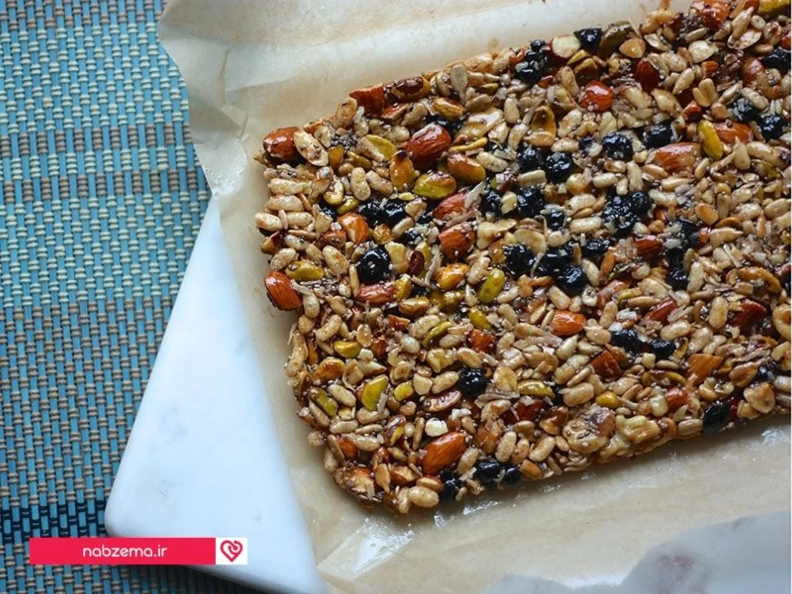 خوش اخلاقی با مصرف گردو