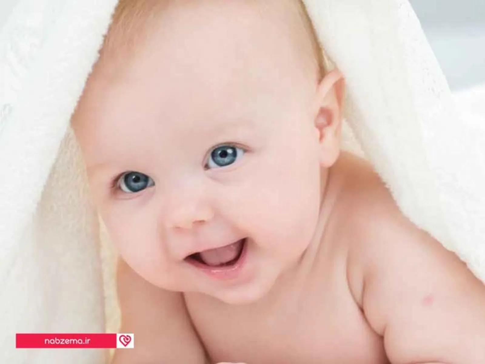 تصویر نوزاد تازه متولد شده