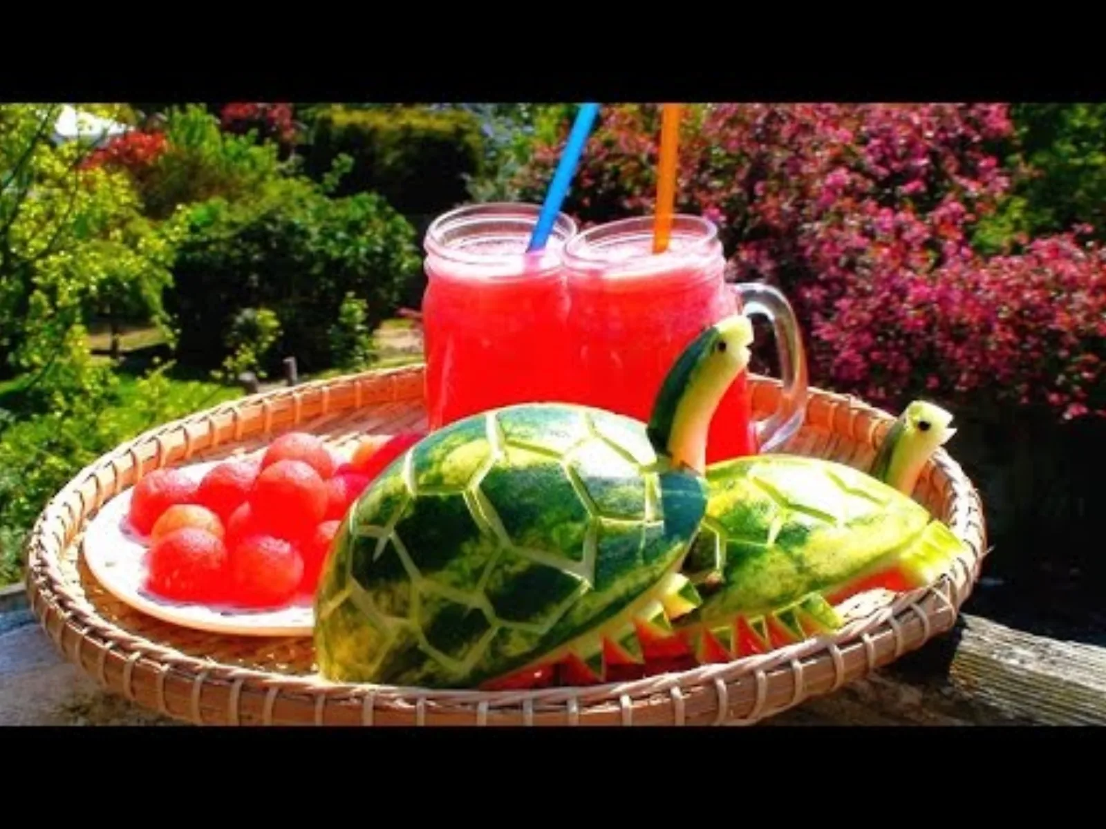 میز شب یلدا