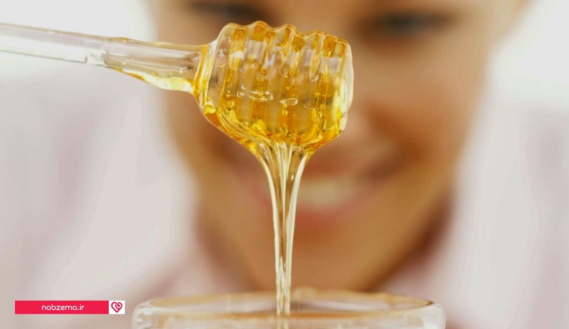 عسل درمانی برای از بین بردن جای جوش