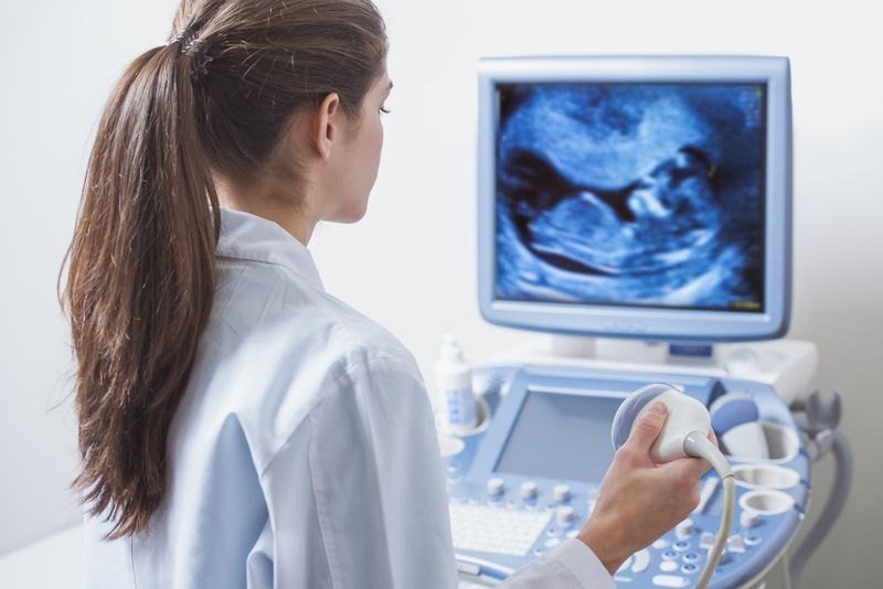 سونوگرافی برای تشخیص سرطان تخمدان